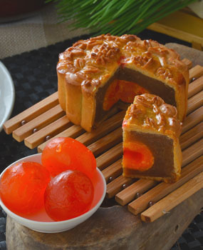 Mooncake Durian Asli Telur